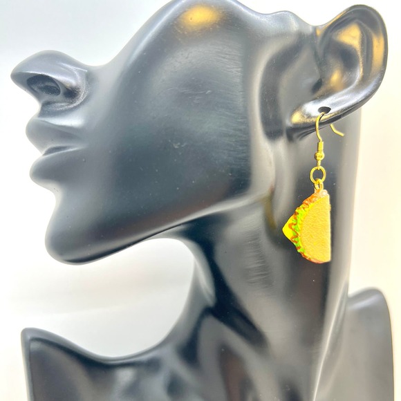 Taco Earrings - Food Earrings - Mini Brands Foodie Series 2 - Fun Earrings - Picture 8 of 9